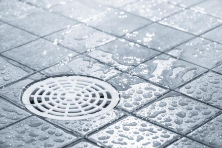 Le choix du carrelage au sol d&eacute;pend surtout de l'usage r&eacute;el de la salle de bain